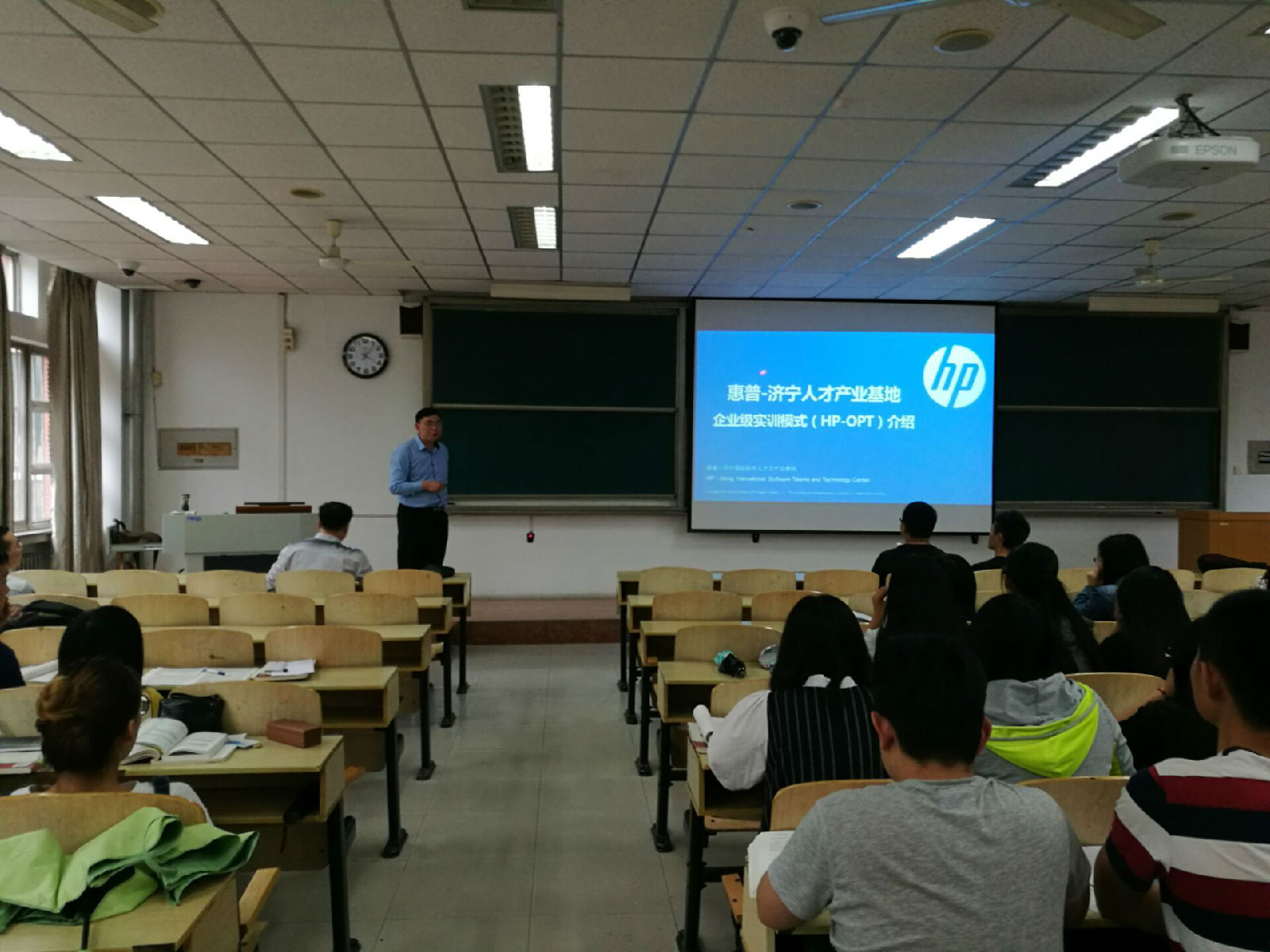QQ图片20160525072951.jpg