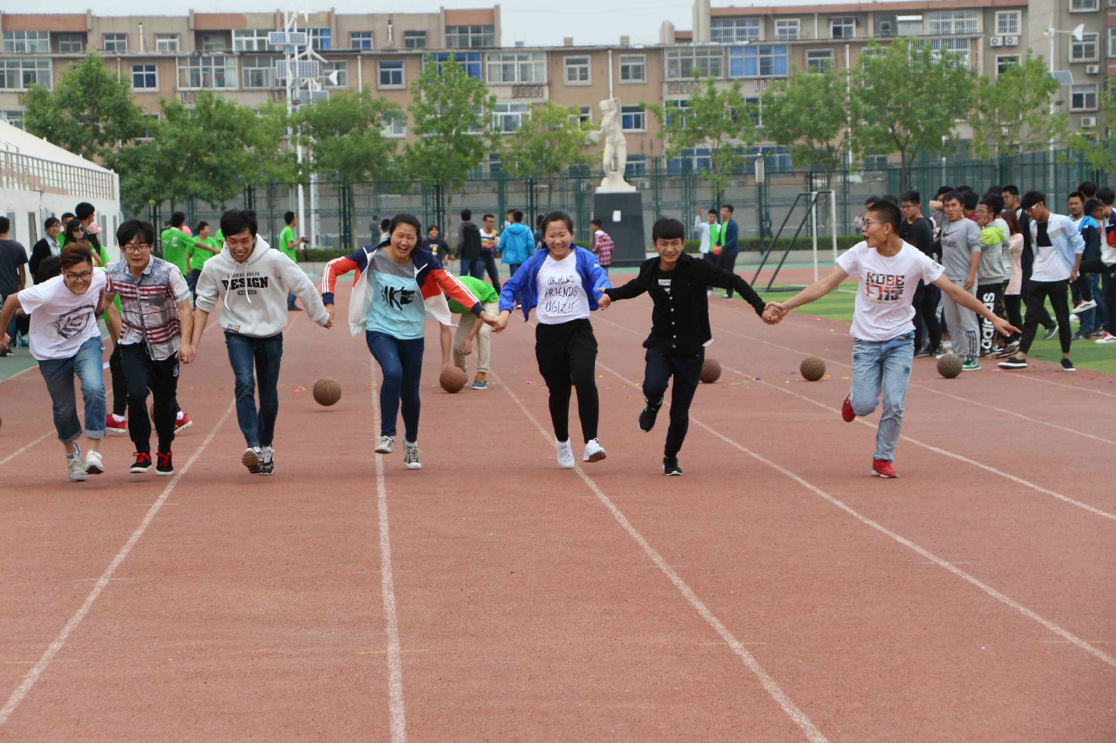 QQ图片20160519151846.jpg